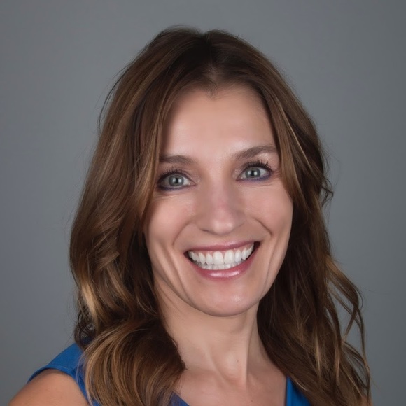 Meet your Posher, Lynne - Picture 1 of 1